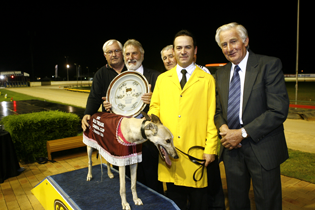 Bold Trease Carnival Cup Fallen Zorro & Connections After The 2008 Bold Trease Carnival Cup With Bold Treases Trainer Norm McCullagh