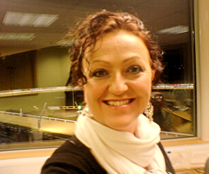 World’s Only Female Racecaller To Call For Greyhound Racing SA’S Tattsbet.com Adelaide Cup