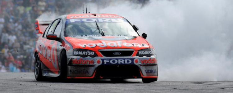 Win A V8 Driving Experience At Wentworth Park